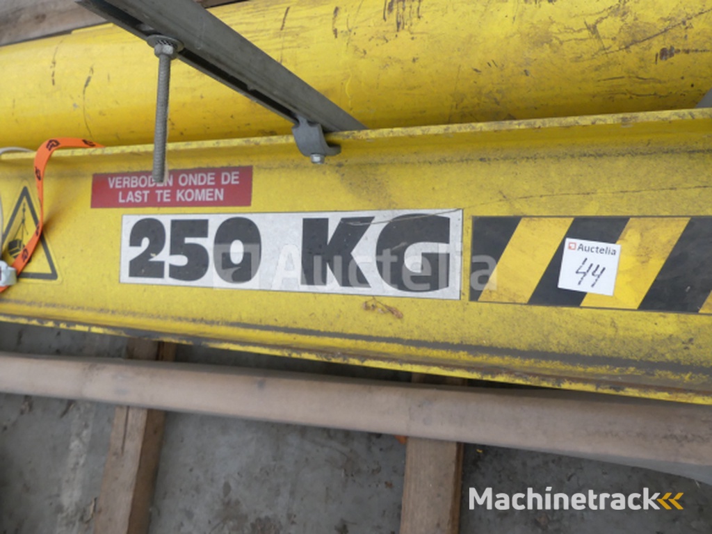 Konecranes XN5 kolomhijskraan