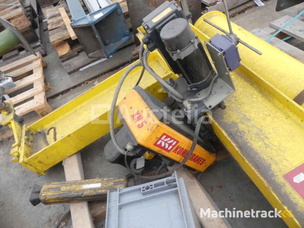 Konecranes XN5 kolomhijskraan