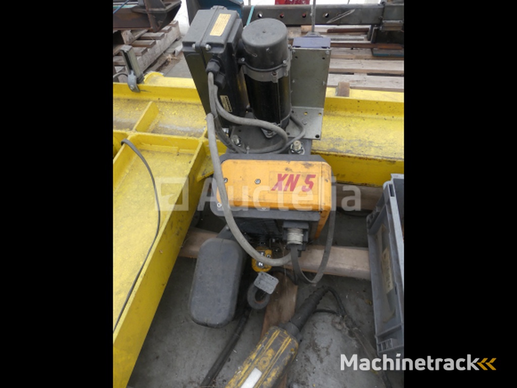 Konecranes XN5 kolomhijskraan