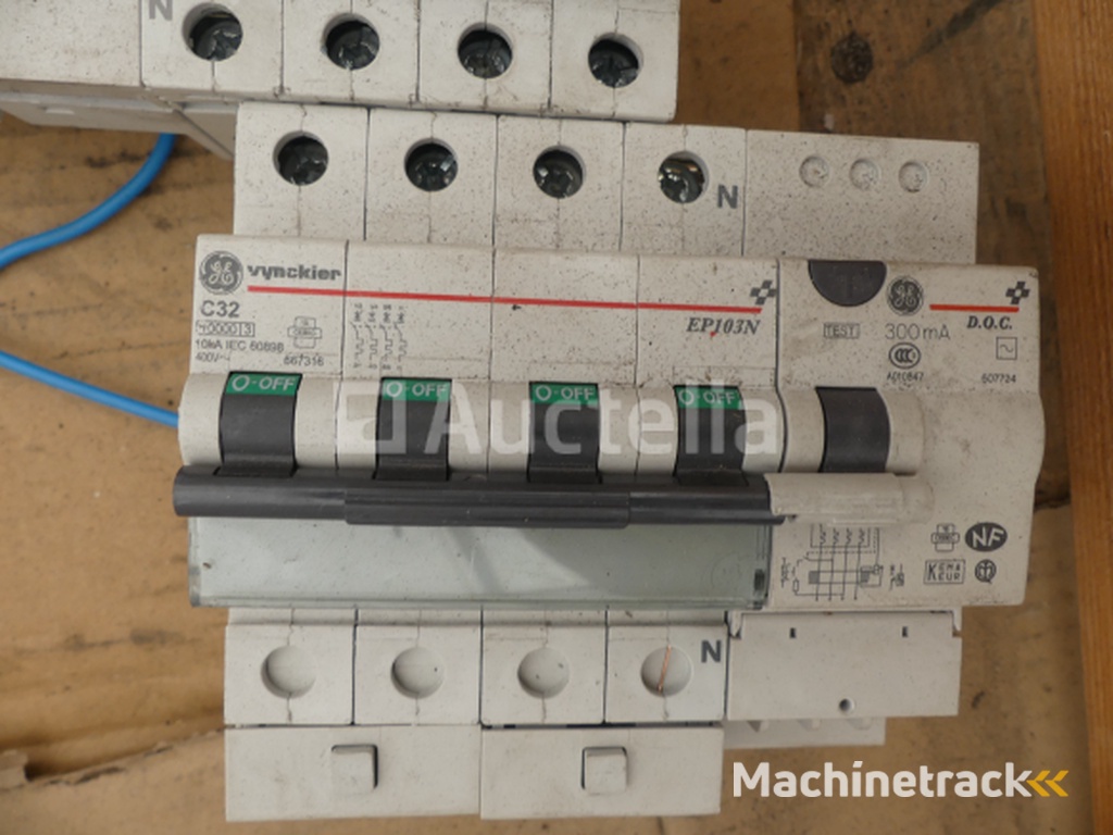 35 Miscellaneous circuit breakers