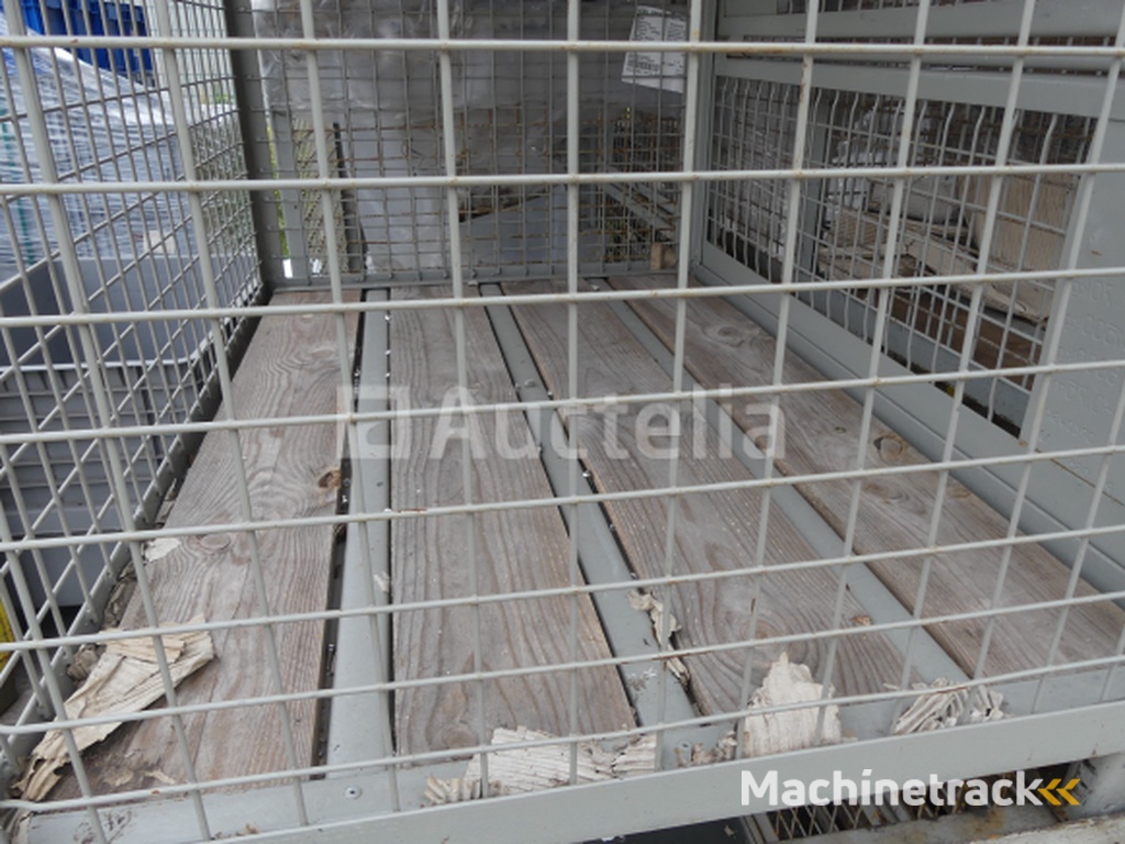 4 stackable wire bins