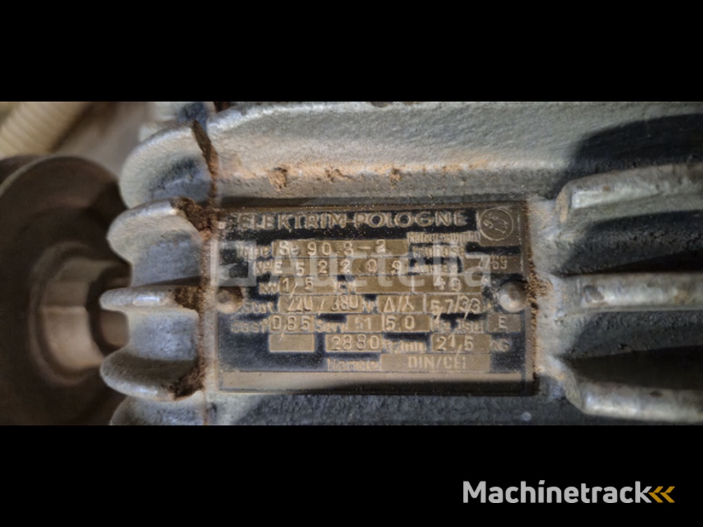 CH DEBELDER lontboormachine – oude, gemotoriseerde, robuuste machine