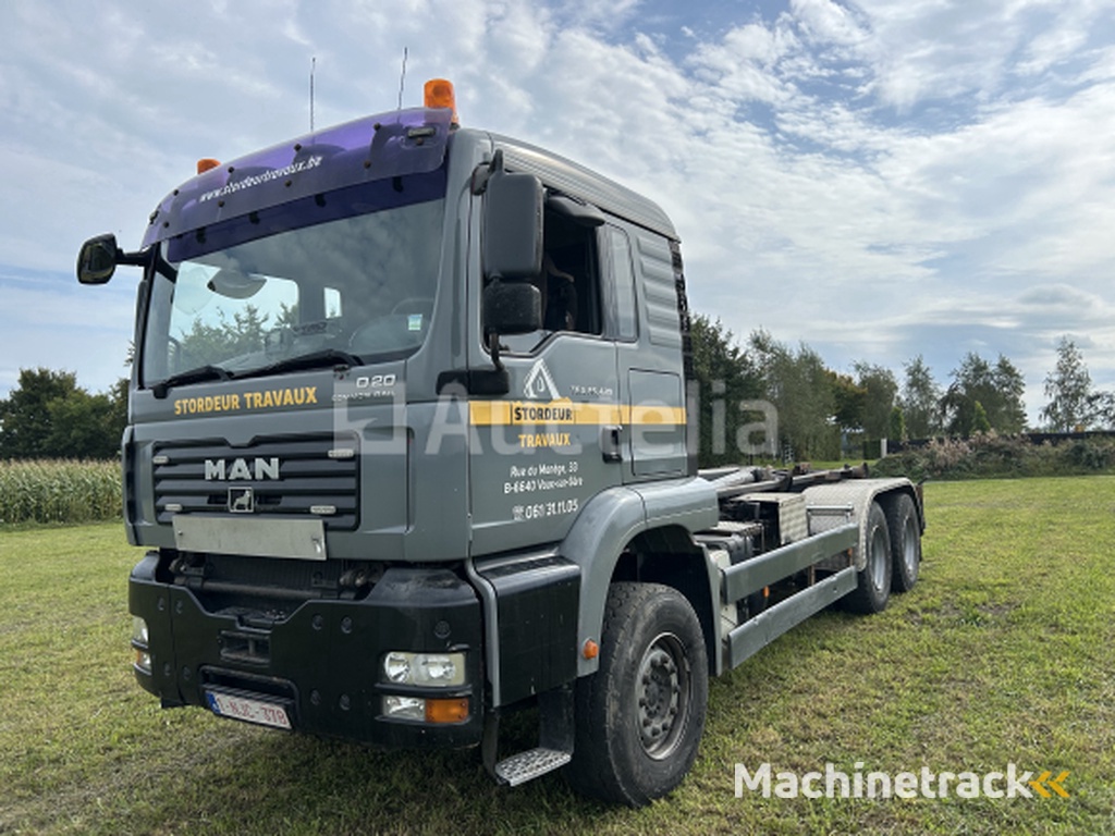 MAN TGA 26.430 container vrachtwagen. 6x4