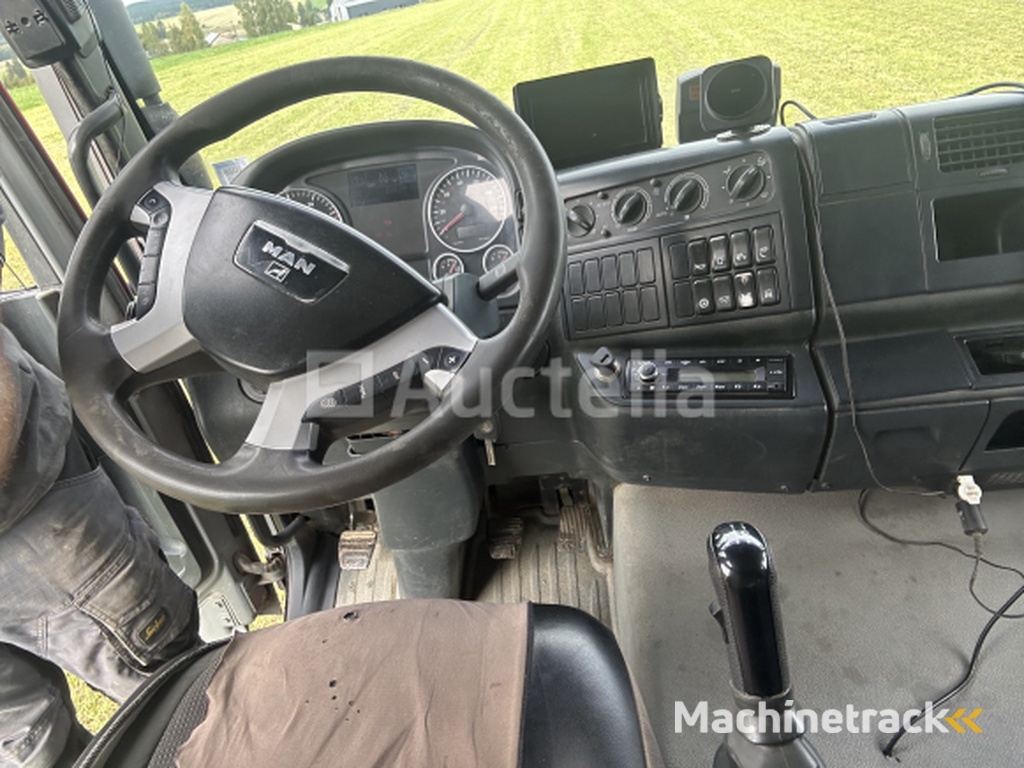 MAN TGA 26.430 container vrachtwagen. 6x4