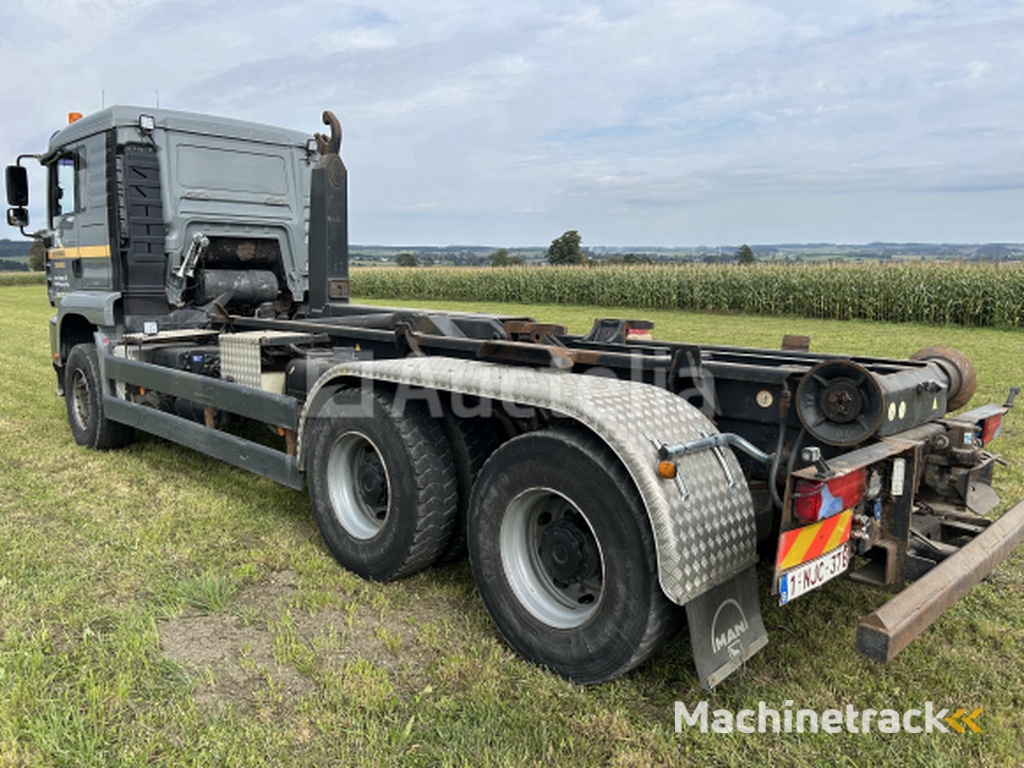 MAN TGA 26.430 container vrachtwagen. 6x4