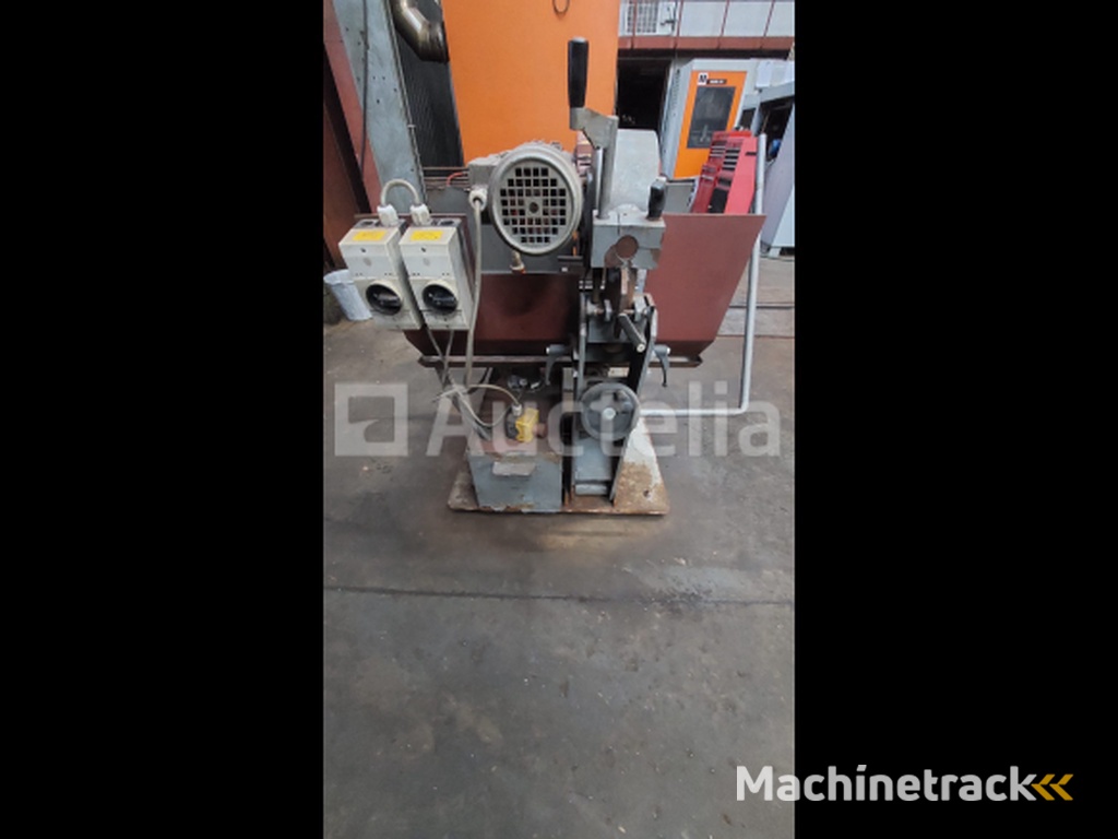 GRIT BUIZENSCHUURMACHINE GF75 Multi-Tools A/S