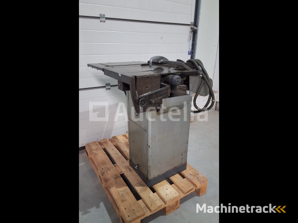 C & G Metaalzaagmachine