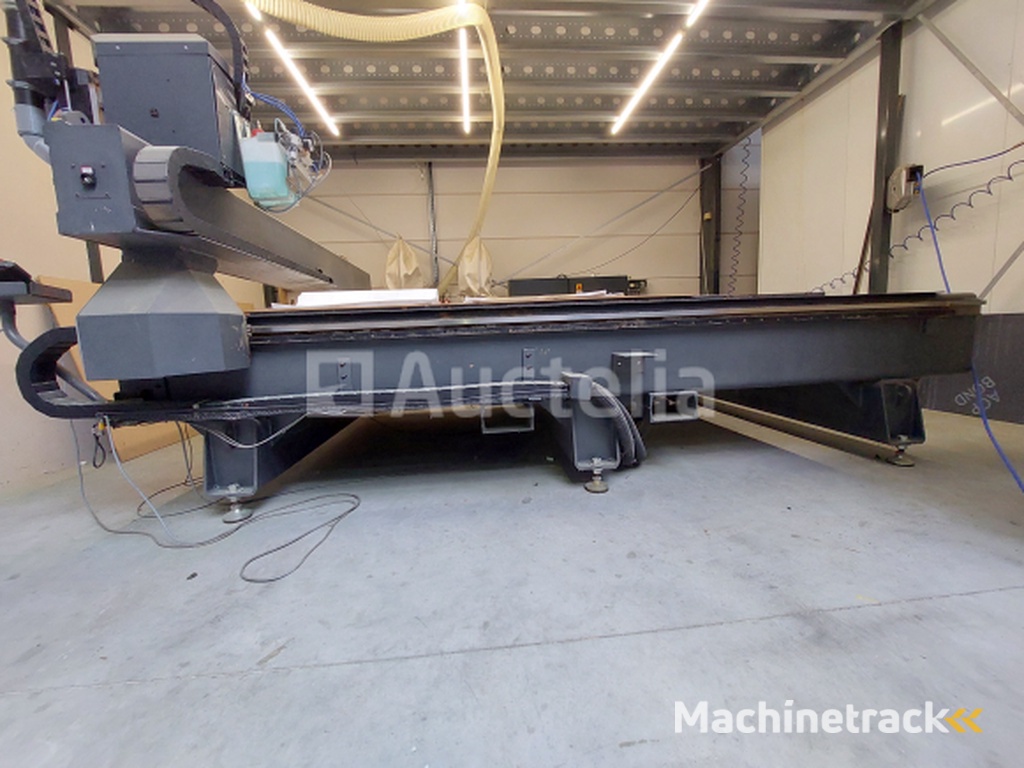 Milling table Milling machine Multicam 5000 series