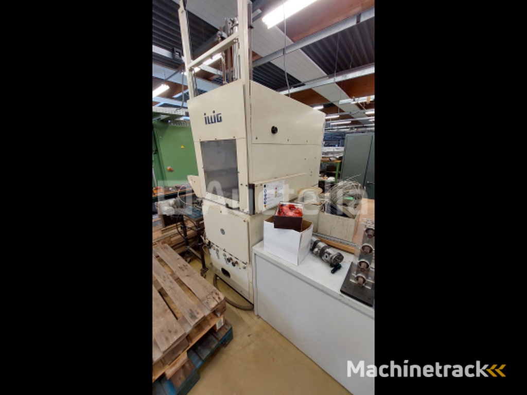 Adolf Illig SE 53 C thermovormmachine 1053 uren