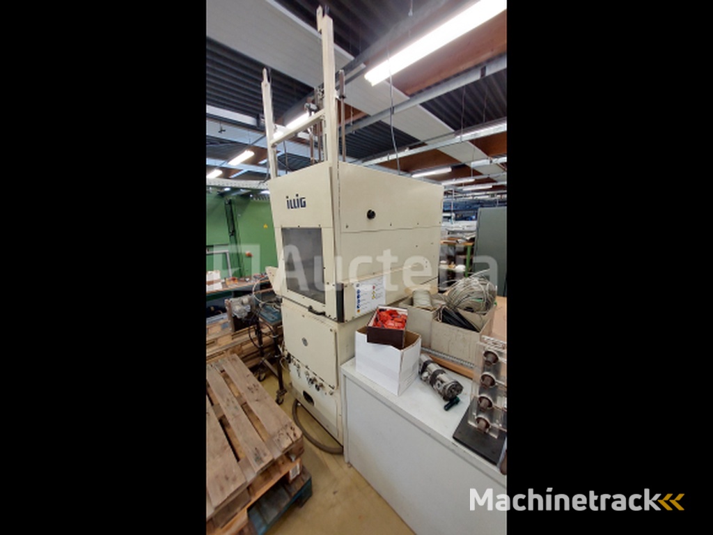 Adolf Illig SE 53 C thermovormmachine 1053 uren