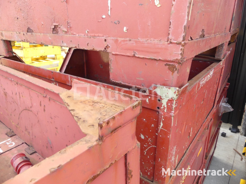 4 Stapelbare metalen bakken