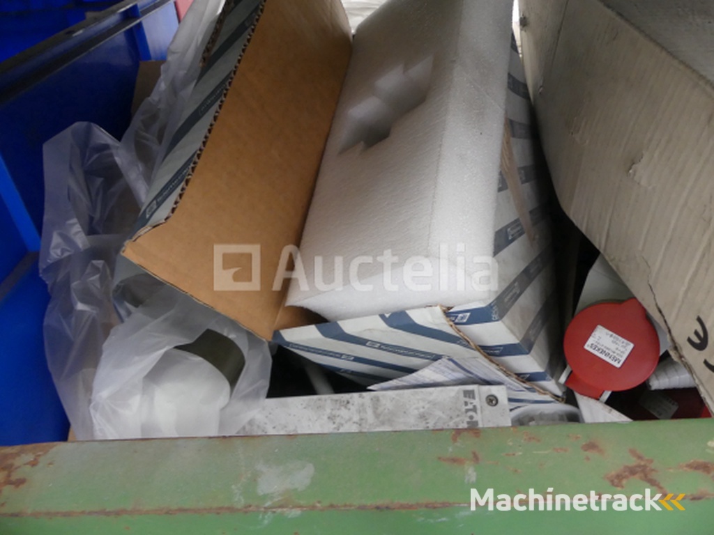 Miscellaneous Electrical Equipment Set