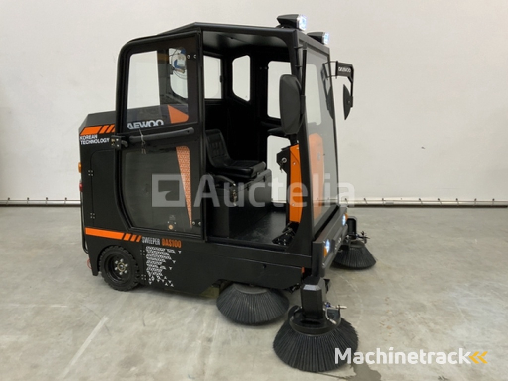 Daewoo DAS100 sweeper