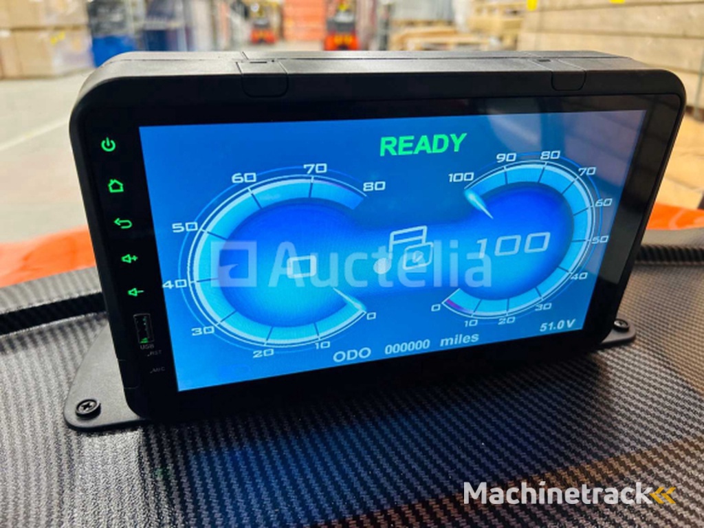 RTE - Golf cart with storage box Orange