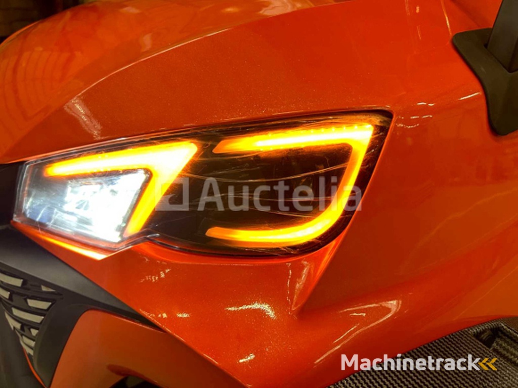 RTE - Golf cart with storage box Orange