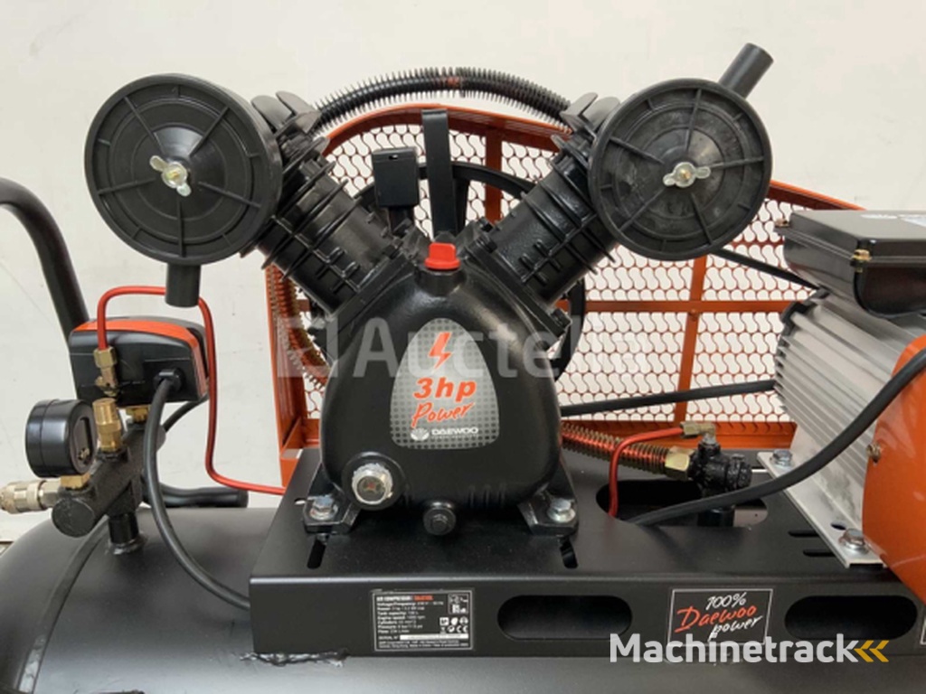 Daewoo DAAX100L Air Compressor