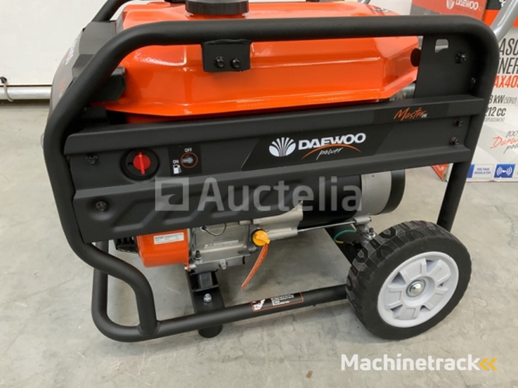 Daewoo GDAX4050 Benzine Generator
