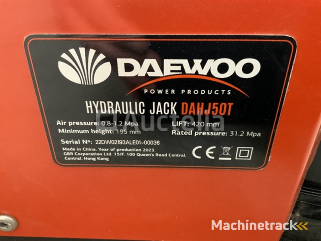 Daewoo 50T. DAHJ Garage krik