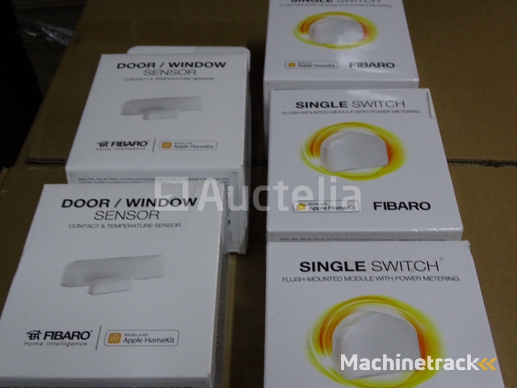 5 FIBARO connected items - Winkelwaarde €230