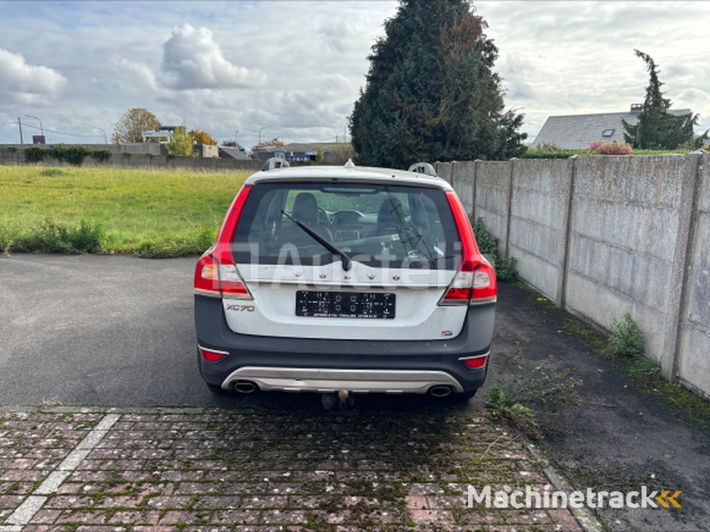 Auto Volvo XC70 (2014-200.385 km-VIN:YV1BZ87A4E1181343)