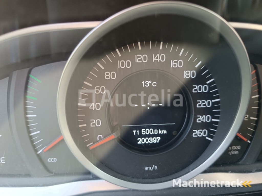Auto Volvo XC70 (2014-200.385 km-VIN:YV1BZ87A4E1181343)