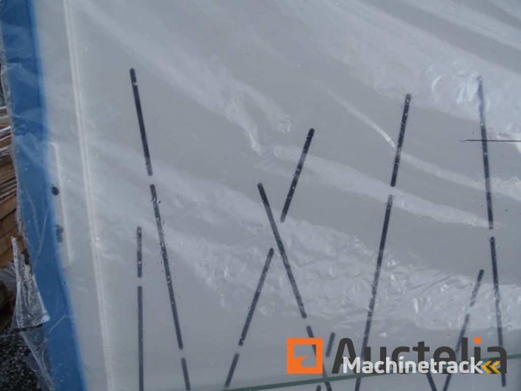 White Aluminium Caminia Sliding Gate 180 x 350 (Store value: 2.999 €)