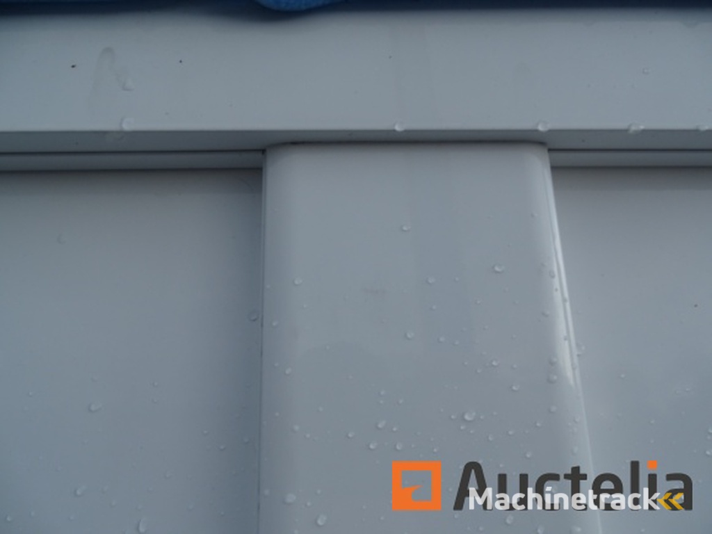 White Aluminium Caminia Sliding Gate 180 x 350 (Store value: 2.999 €)