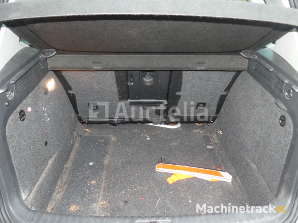 Volkswagen Tiguan Voertuig (2016-303.341 km)