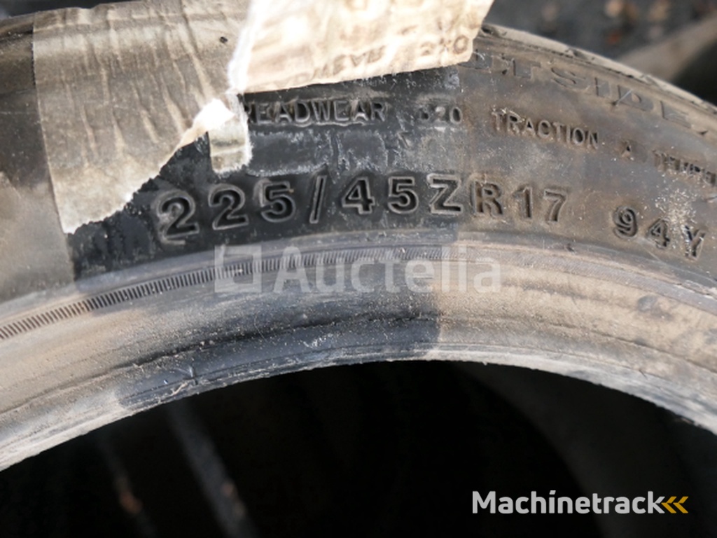 4 Second hand tyres Good Yaer Sportpower 2 (Dimensions: 225/45 ZR17 94Y)