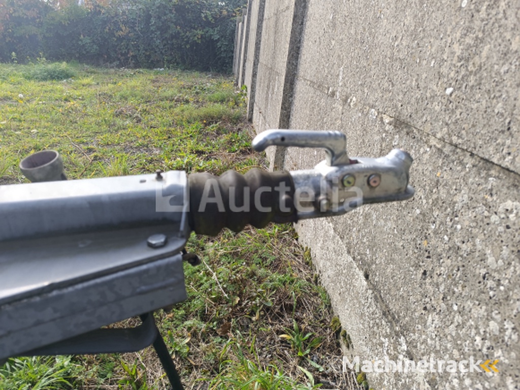 Anssems dubbelassige oplegger (2010-VIN:XLJ1A040610098553)