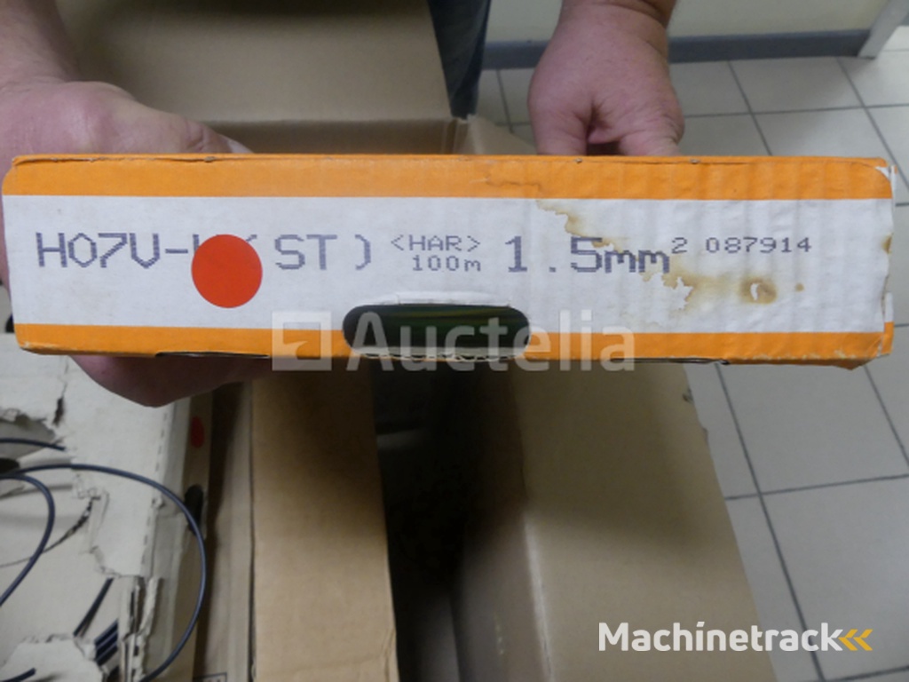 REF:Midi - Pal 1 - Set van verschillende elektrische kabelhaspels