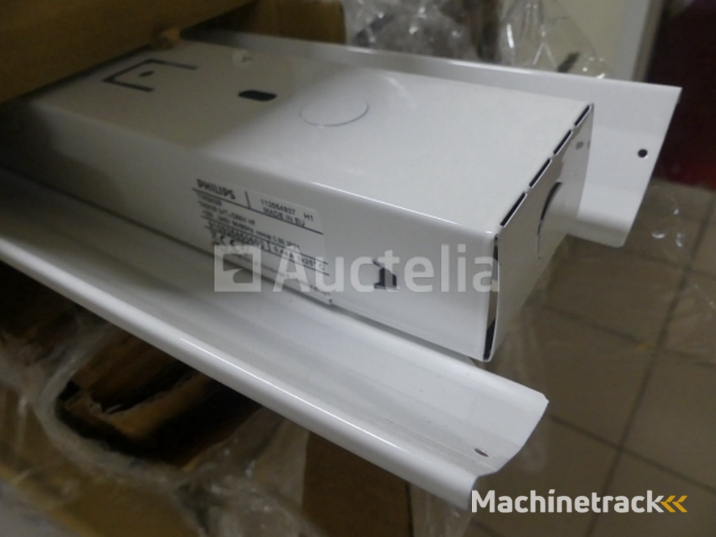 REF:Midi - Pal 8 - Set spots en diverse lampen