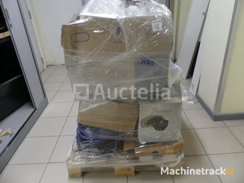 REF:Central - Pal 1 - Set van diverse elektrische kabelhaspels