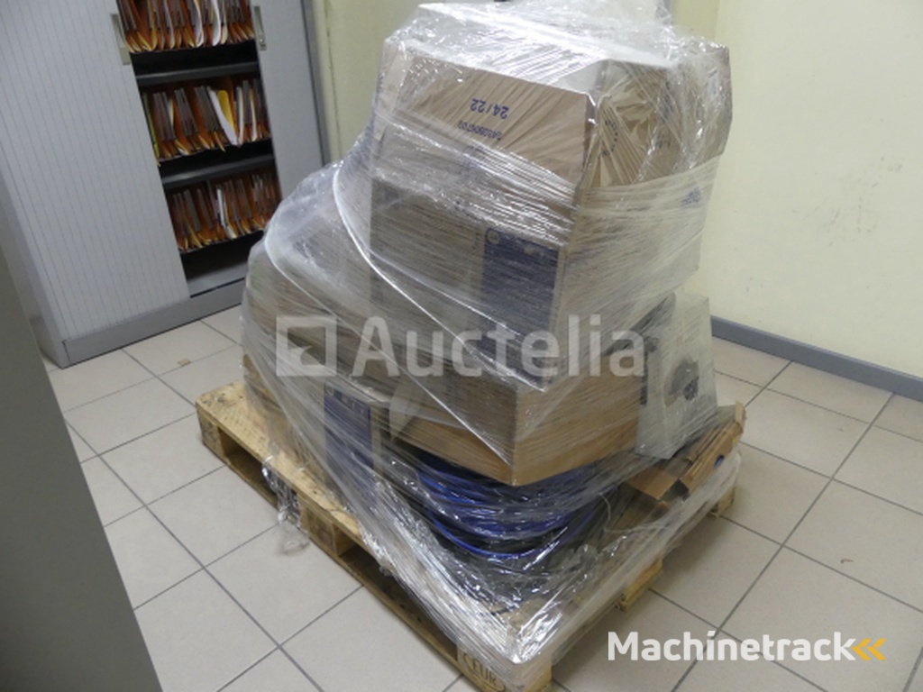 REF:Central - Pal 1 - Set van diverse elektrische kabelhaspels