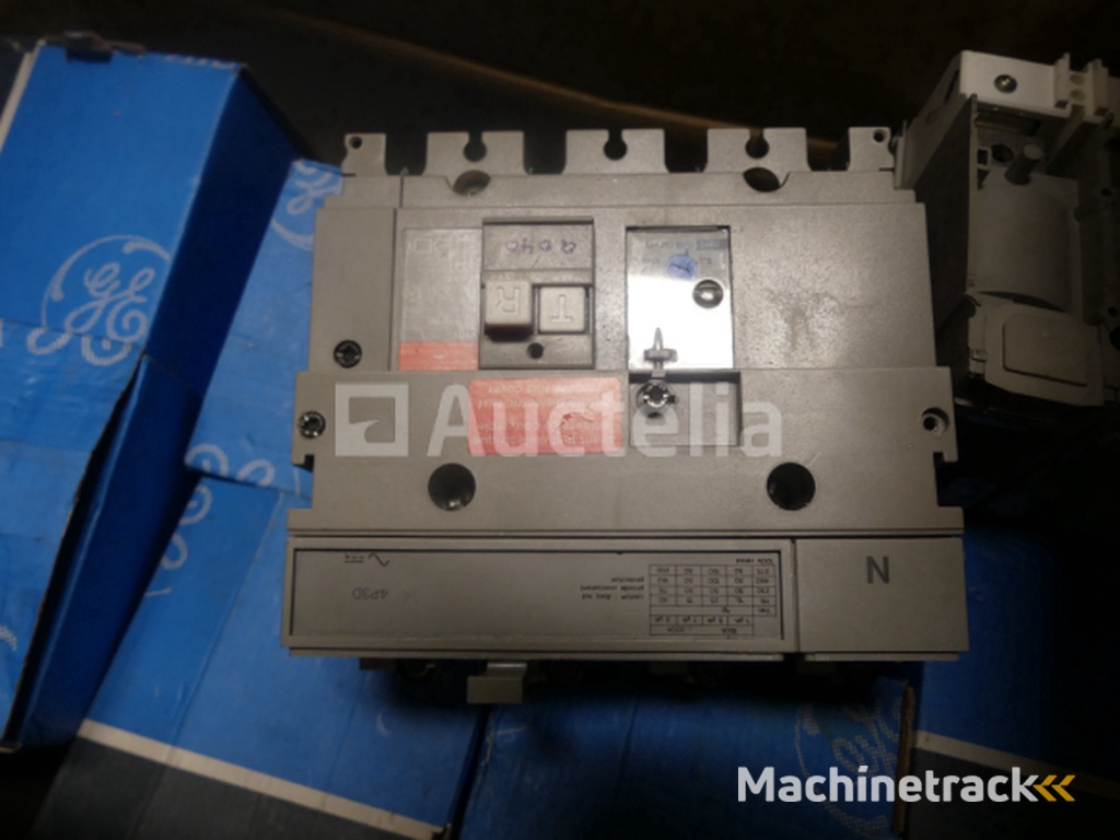 REF:Midi - Pal 2 - Set van diverse elektrische apparatuur