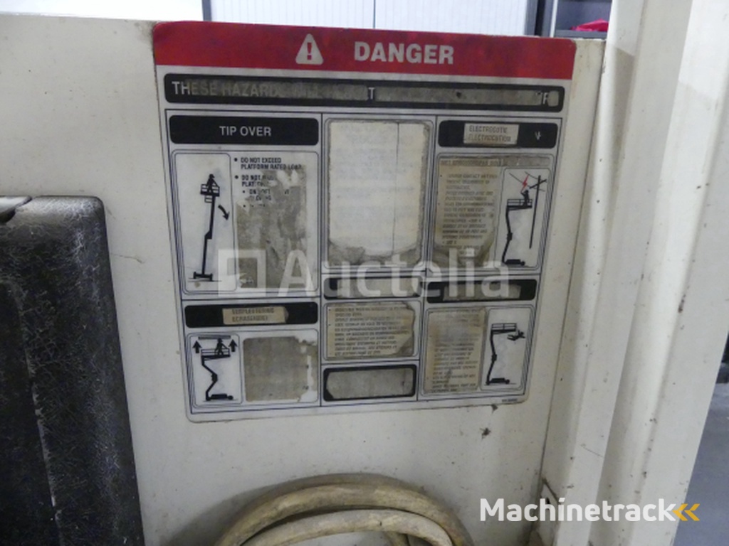 Simon Aerials X14 elektrische schaarhoogwerker