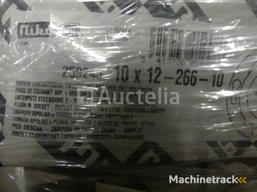 REF:EMAC - Pal 4 - Niko Miscellaneous Electrical Equipment Set