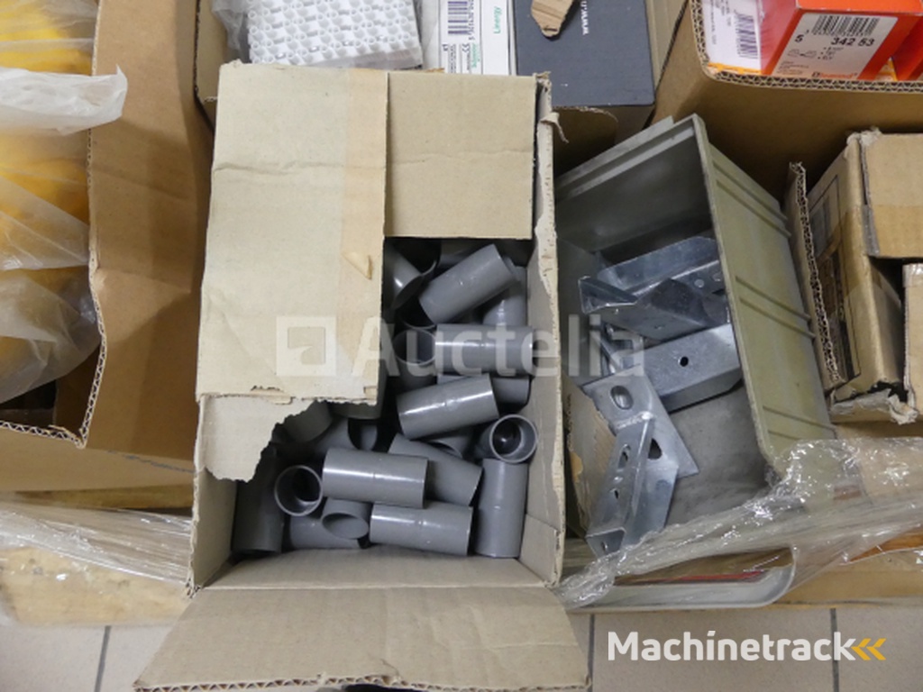 Diverse elektrische apparatuur set