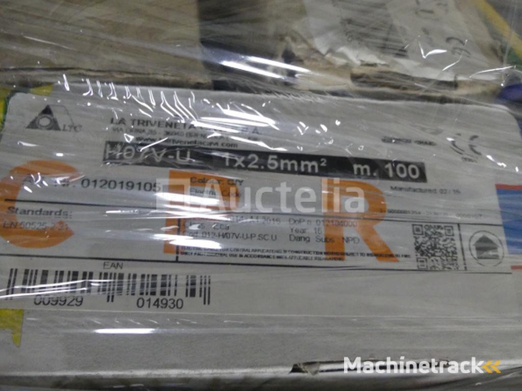 Set van verschillende elektrische kabelspoelen