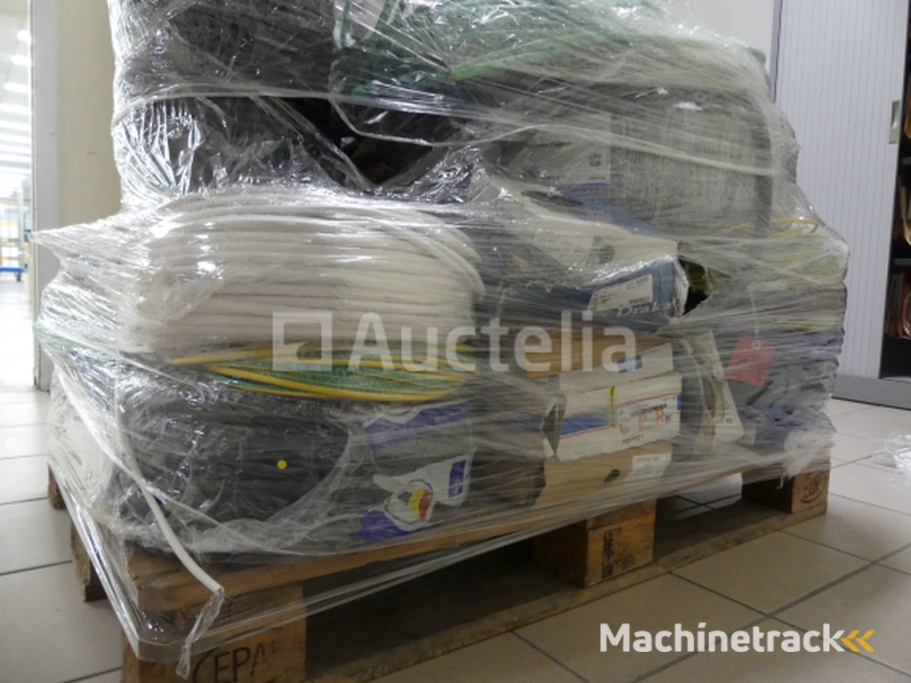 Set van verschillende elektrische kabelspoelen