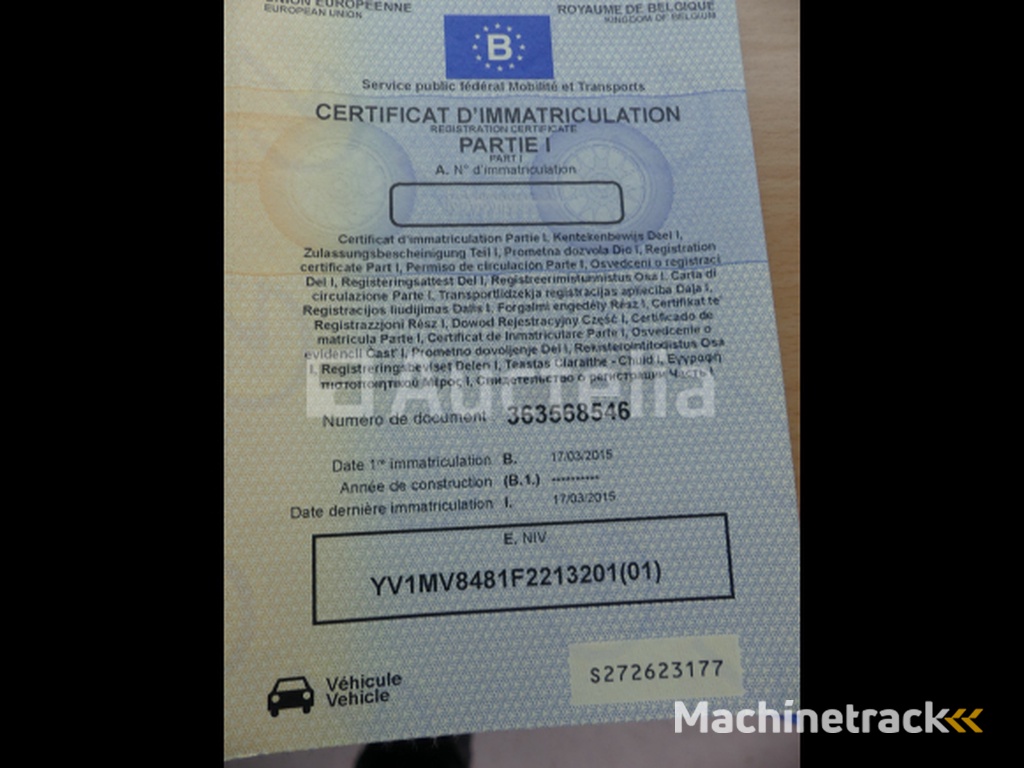 Volvo V40 Mixed Car (2015-87.651 km-VIN:YV1MV8481F2213201)