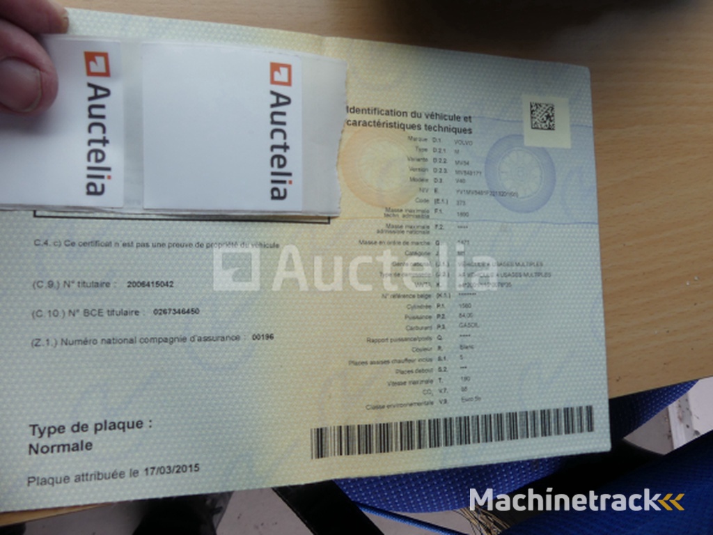 Volvo V40 Mixed Car (2015-87.651 km-VIN:YV1MV8481F2213201)