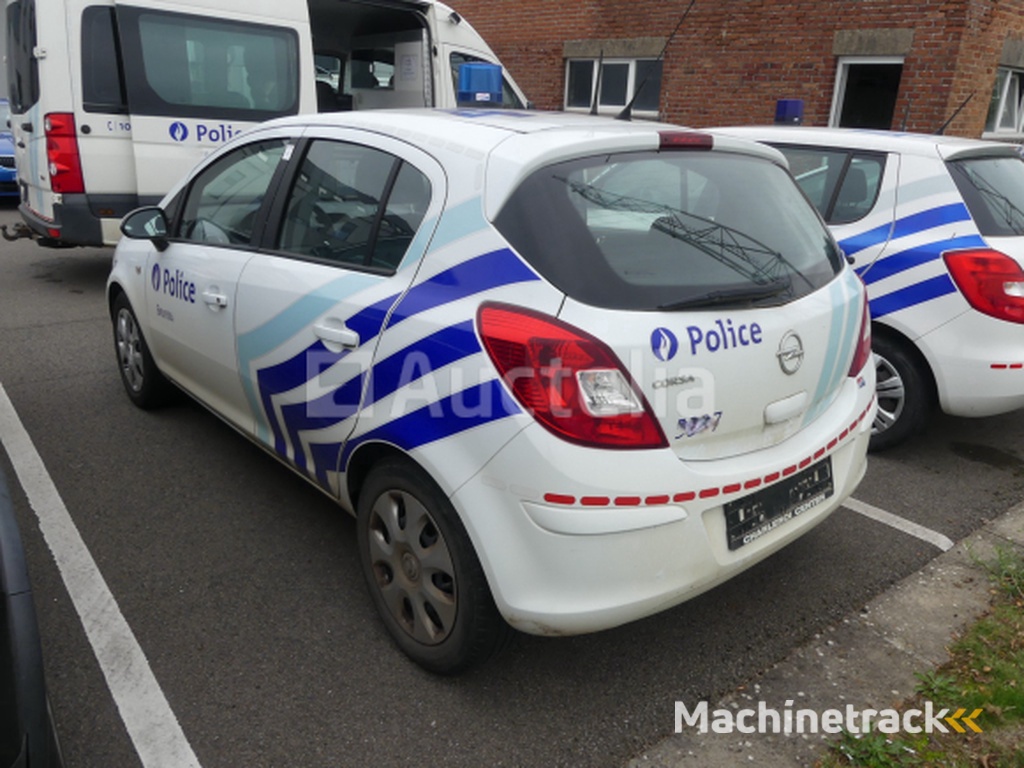Mixed car Opel Corsa (2014-106.163 km-VIN:W0L0SDL68E4250631)