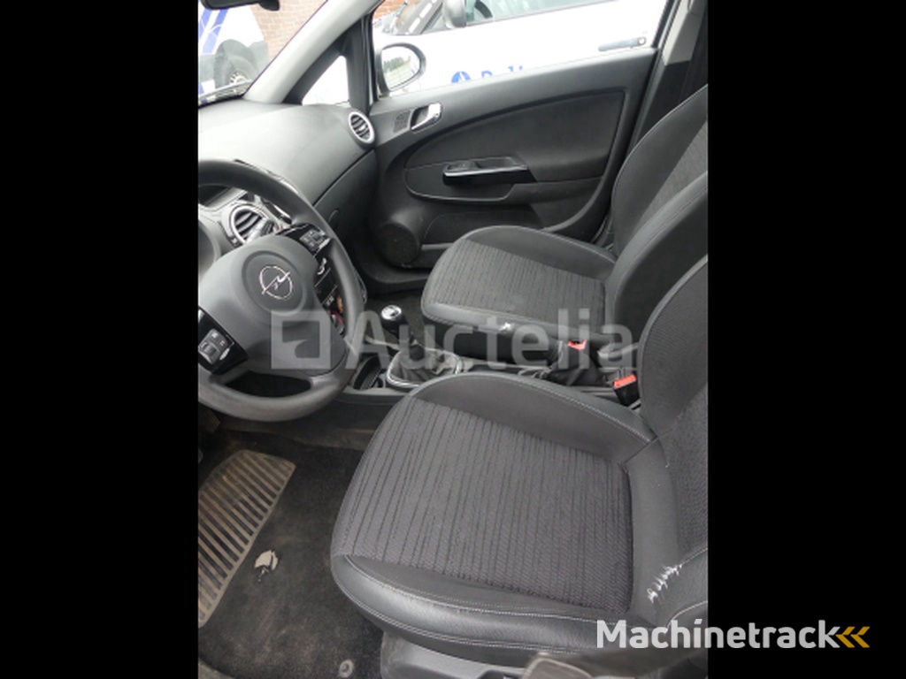 Mixed car Opel Corsa (2014-106.163 km-VIN:W0L0SDL68E4250631)