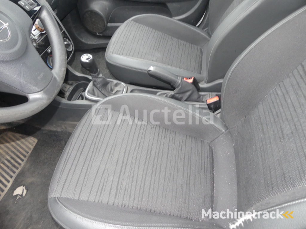 Mixed car Opel Corsa (2014-106.163 km-VIN:W0L0SDL68E4250631)