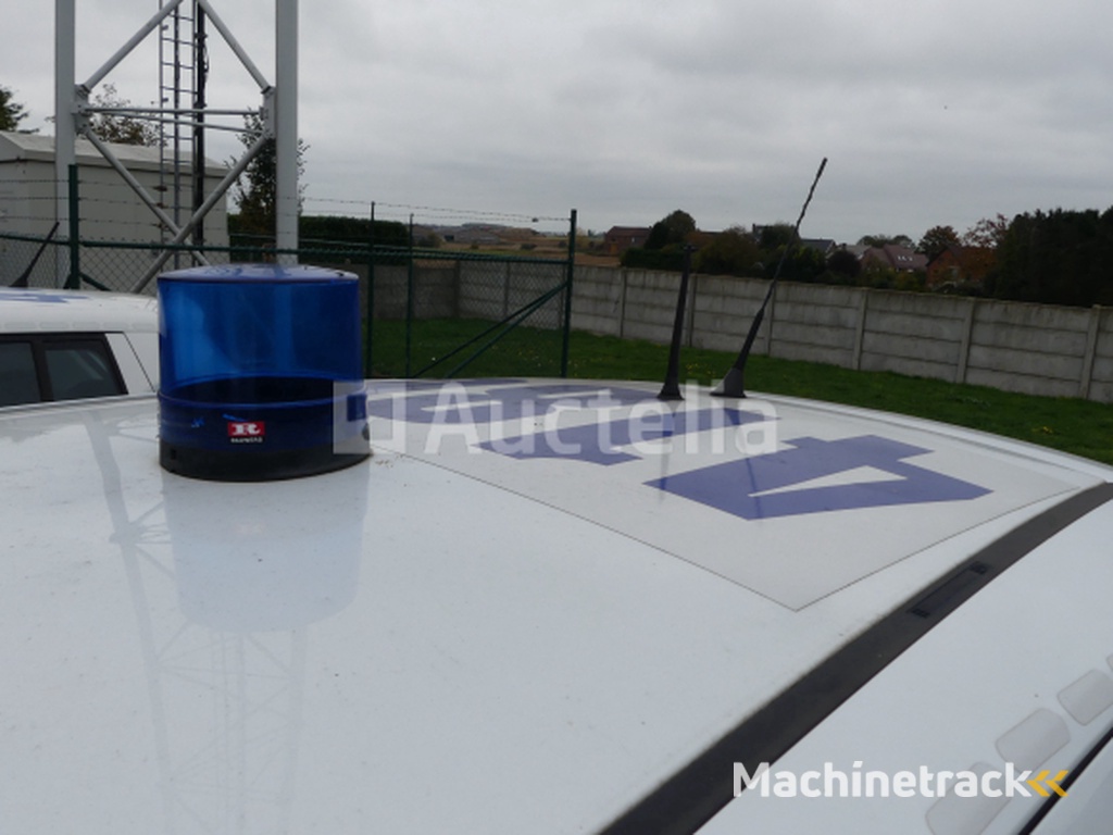 Mixed car Opel Corsa (2014-106.163 km-VIN:W0L0SDL68E4250631)