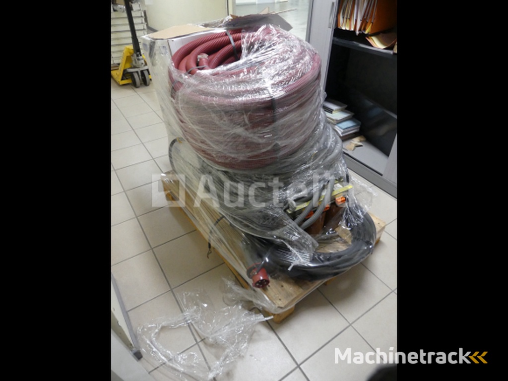 Diverse elektrische apparatuur set