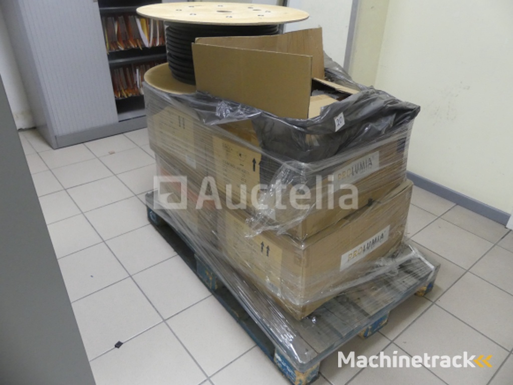 Set van diverse inbouwspots + kabelbalans