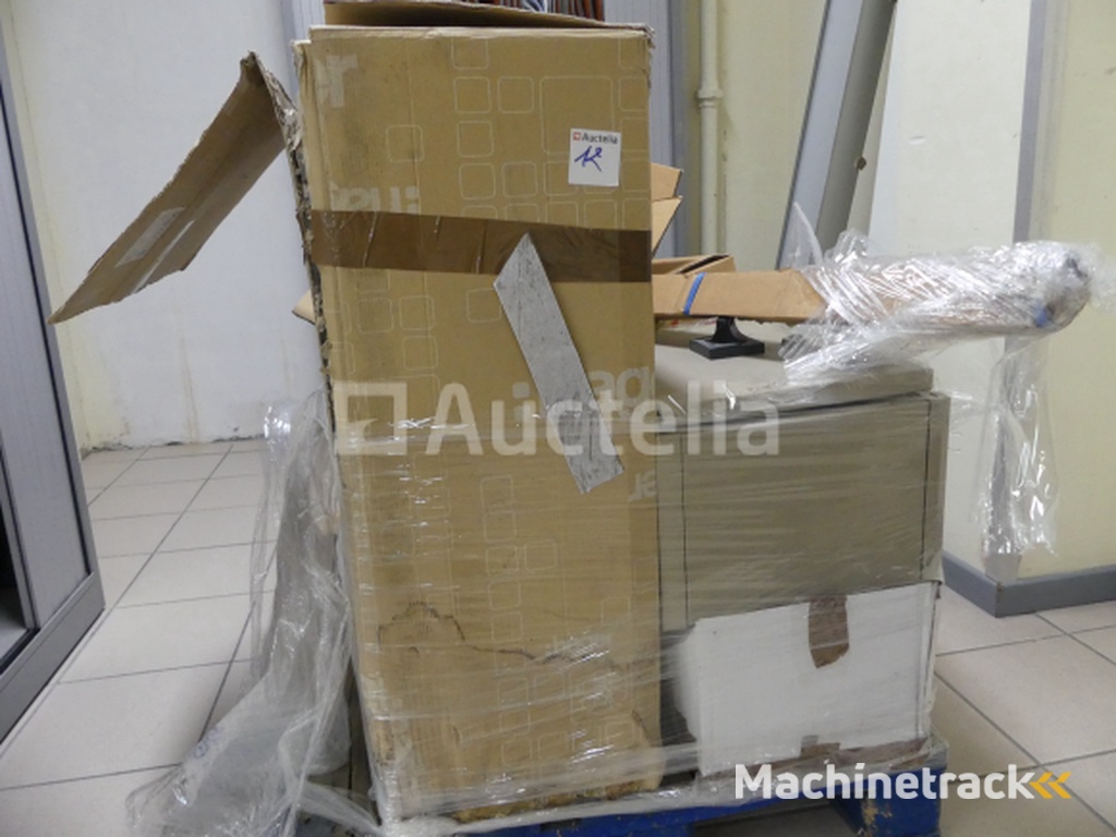 REF:Midi - Pal 3 - Set van diverse elektrische apparatuur