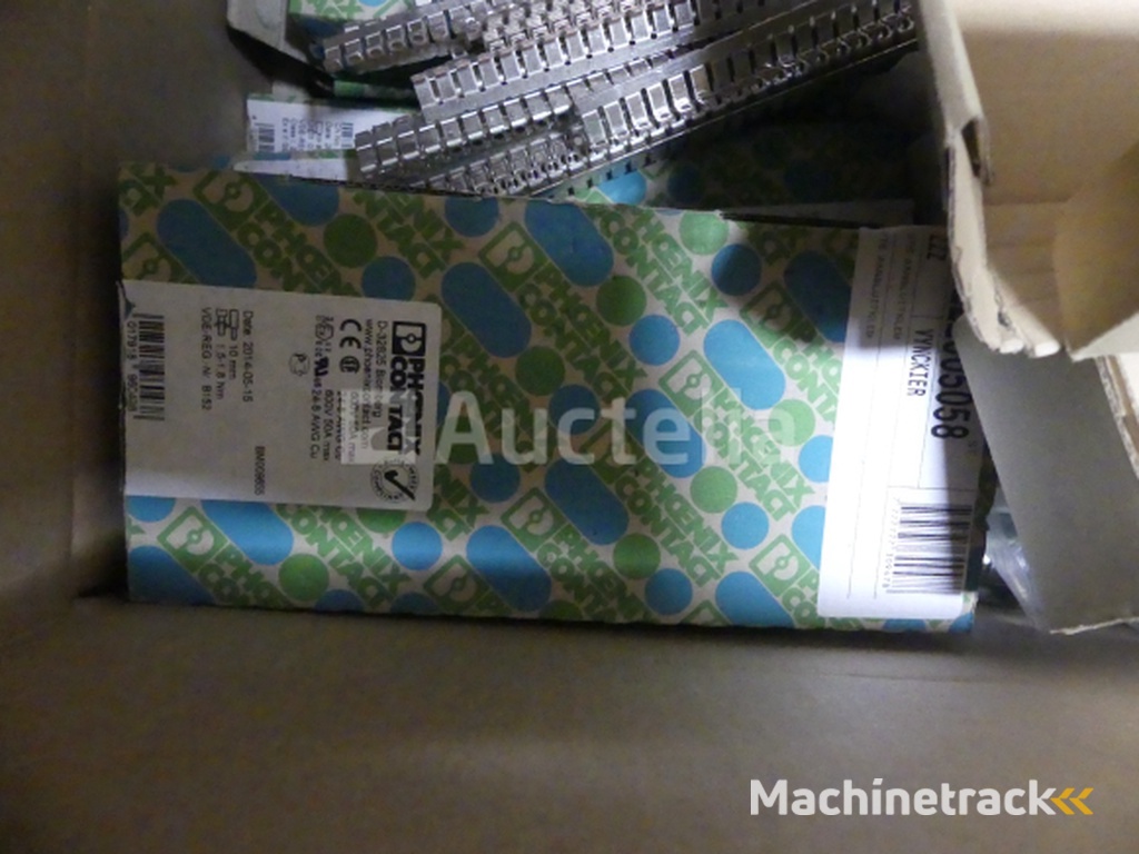 REF:Midi - Pal 3 - Set van diverse elektrische apparatuur